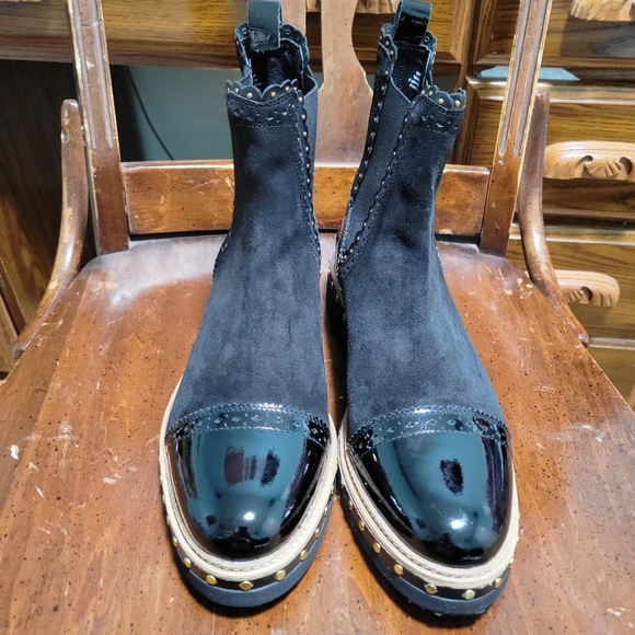 Free People Atlas Black Chelsea Boots - Picture 9 of 15